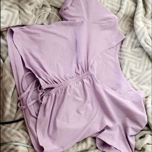 Cute purple crop top!